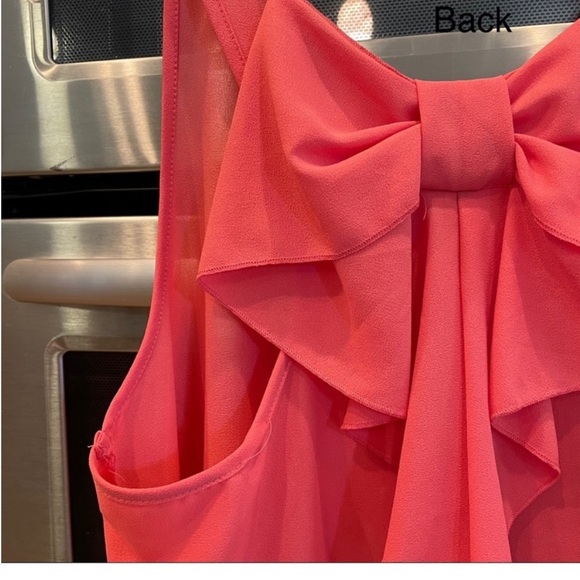 Flowy top with big back bow - Picture 12 of 16